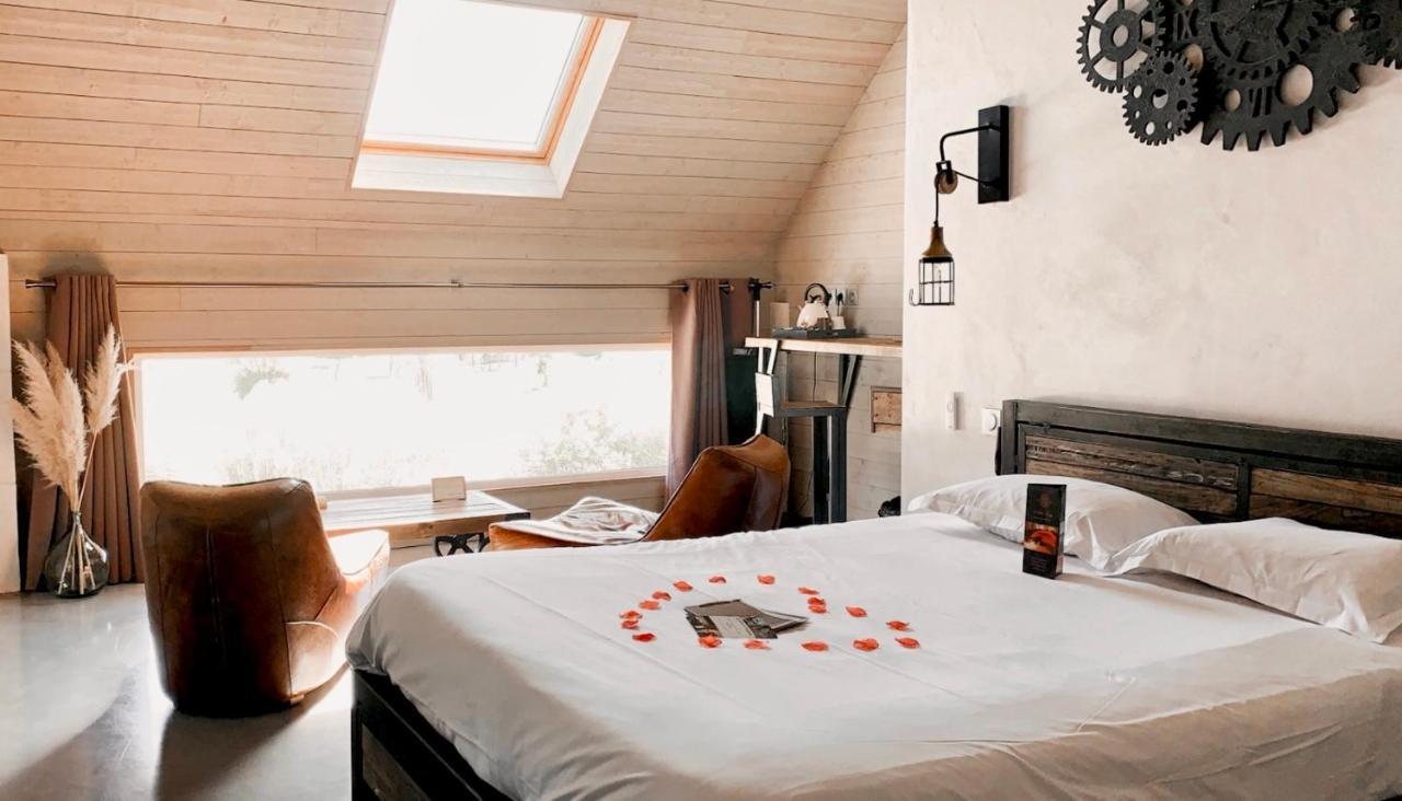 Abri Cosy - Suite Romantique En Camargue Saint-Gilles  Buitenkant foto