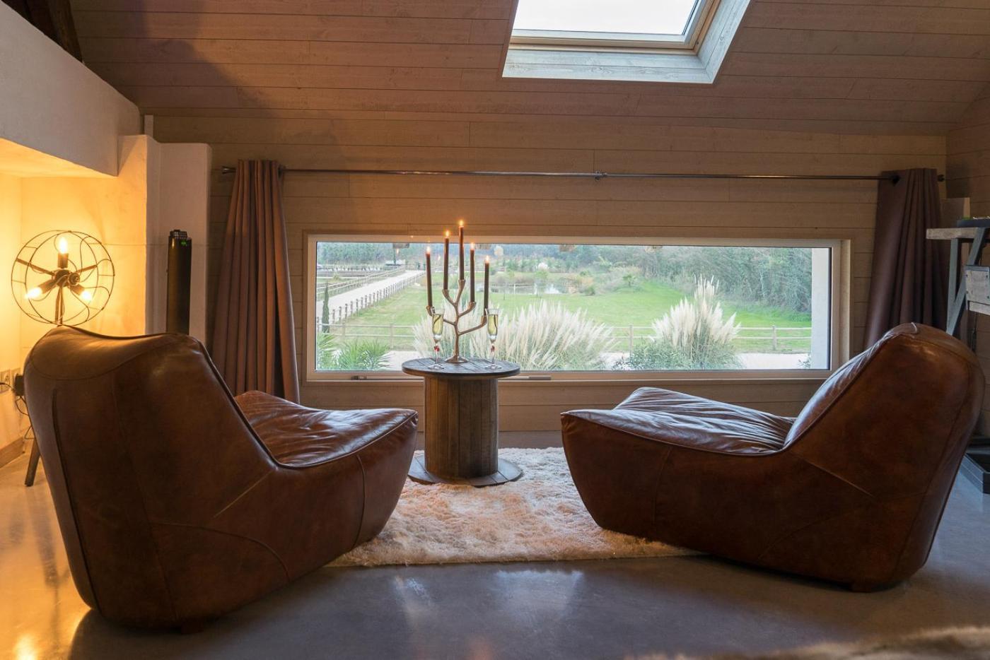 Abri Cosy - Suite Romantique En Camargue Saint-Gilles  Buitenkant foto